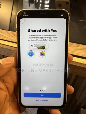 Apple iPhone XR 64 GB White