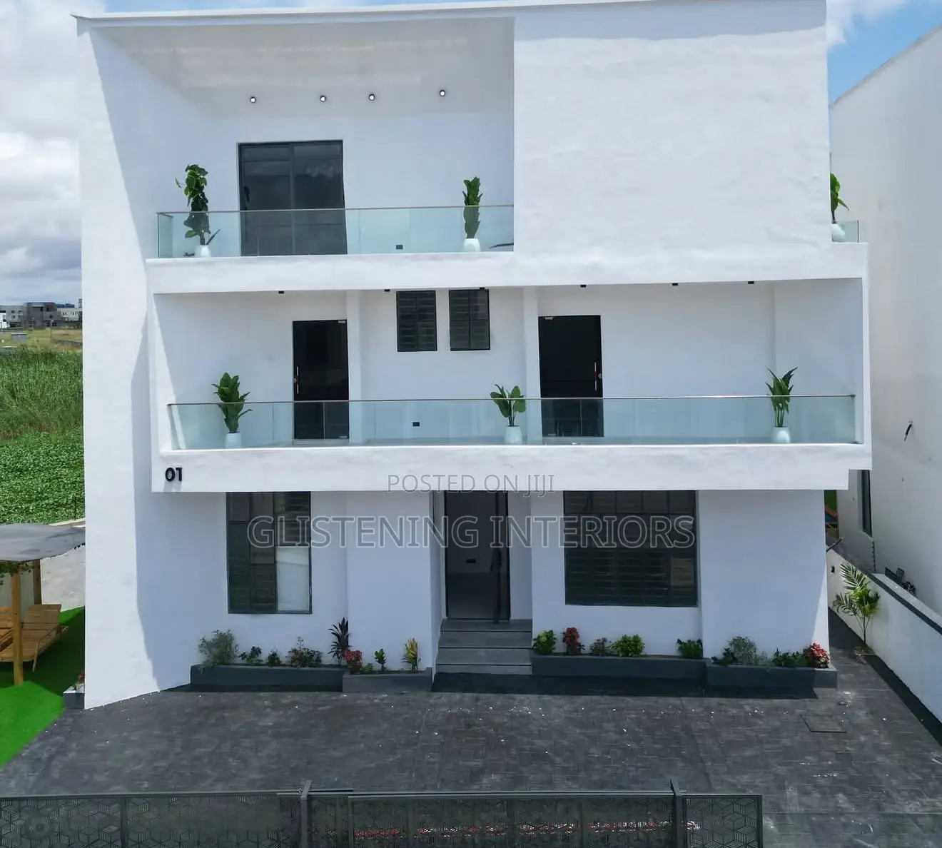 Balcony 10mm Plain Tempered Glass