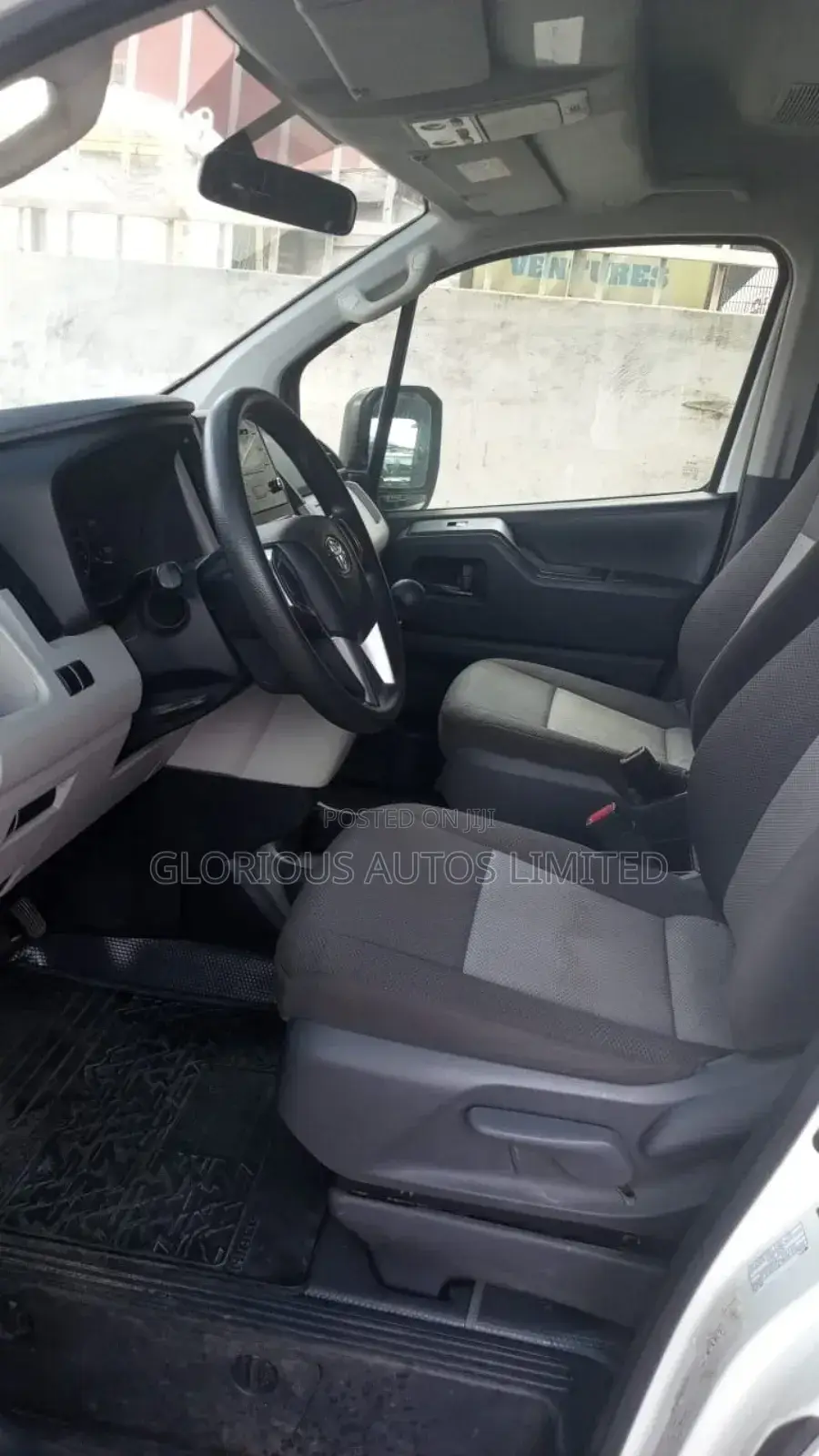 Toyota HiAce 2020 White