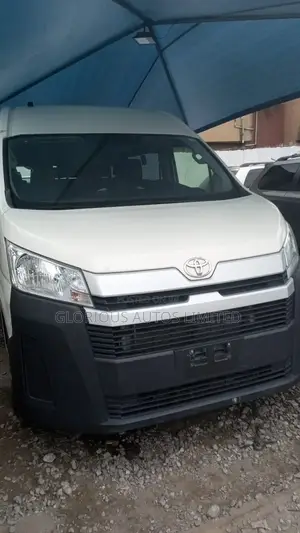 Toyota HiAce 2020 White
