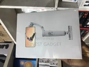 M1 3-Axis Merak One Smartphone Stabilizer.