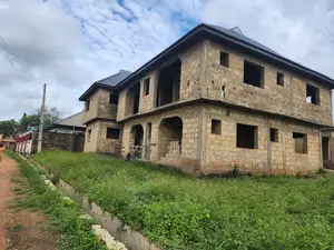 8bdrm Block of Flats in Owode Estate, Apata for sale