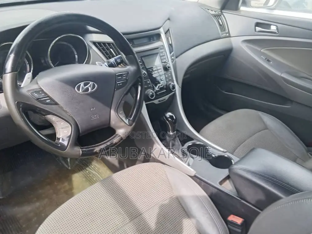 Hyundai Sonata 2012 Gray