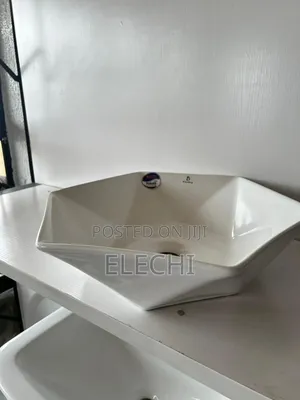 White Countertop Basin (Flower)