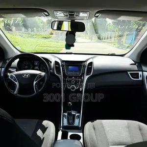 Hyundai Elantra 2015 Green