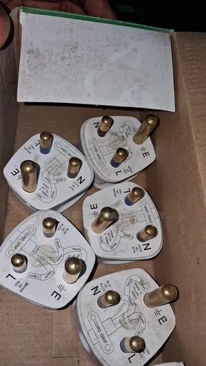 15amps Plug for Electrical/ Solar Connection Get Fi