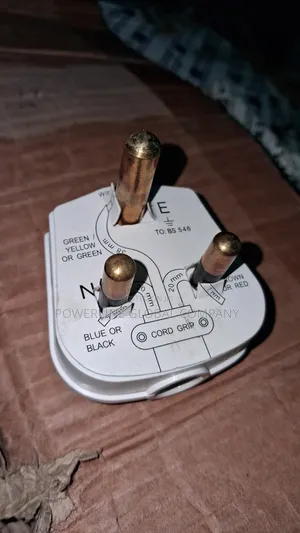 15amps Plug for Electrical/ Solar Connection Get Fi