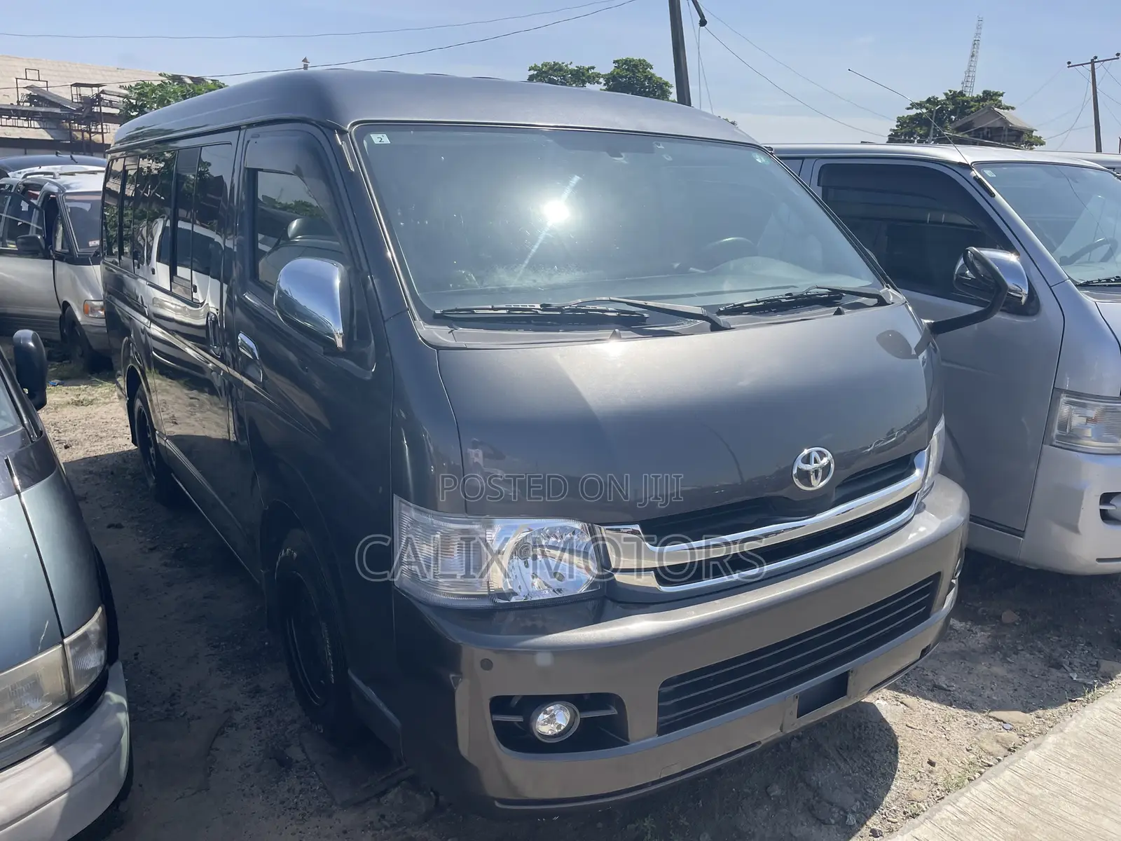Toyota HiAce 2017 Grey