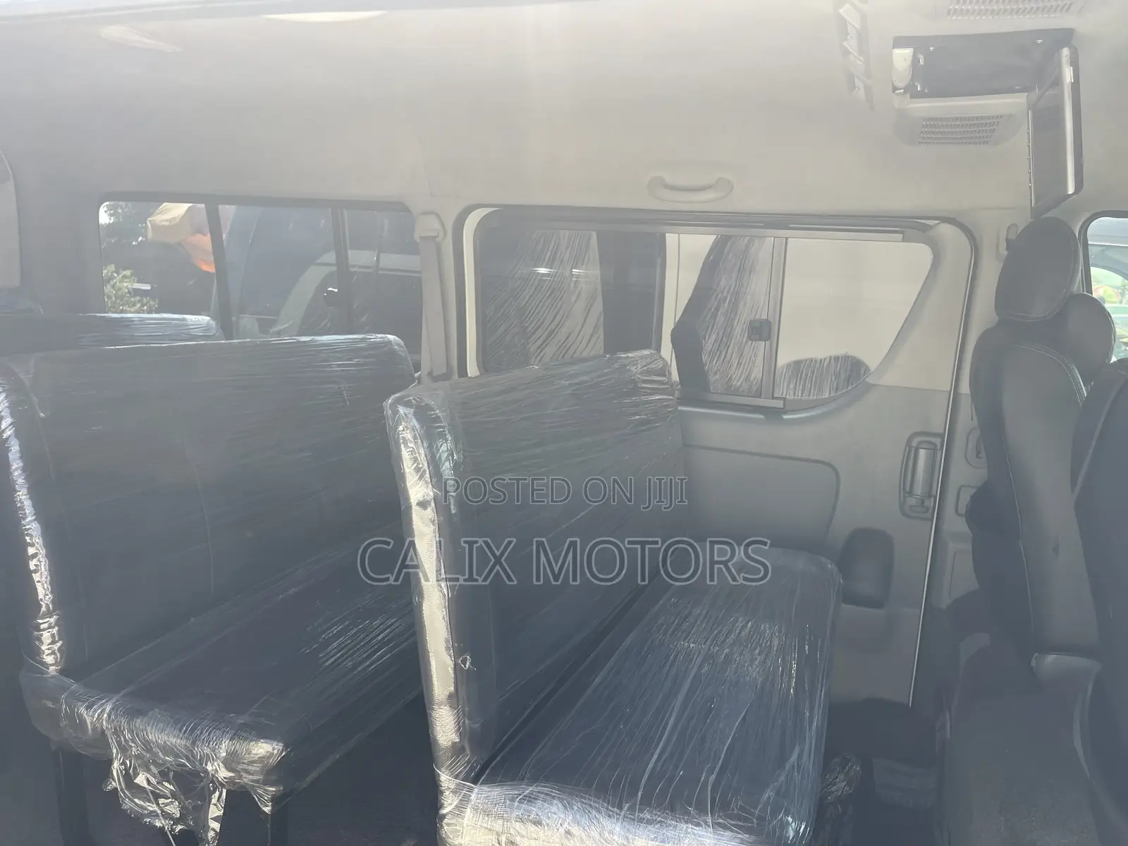 Toyota HiAce 2016 White