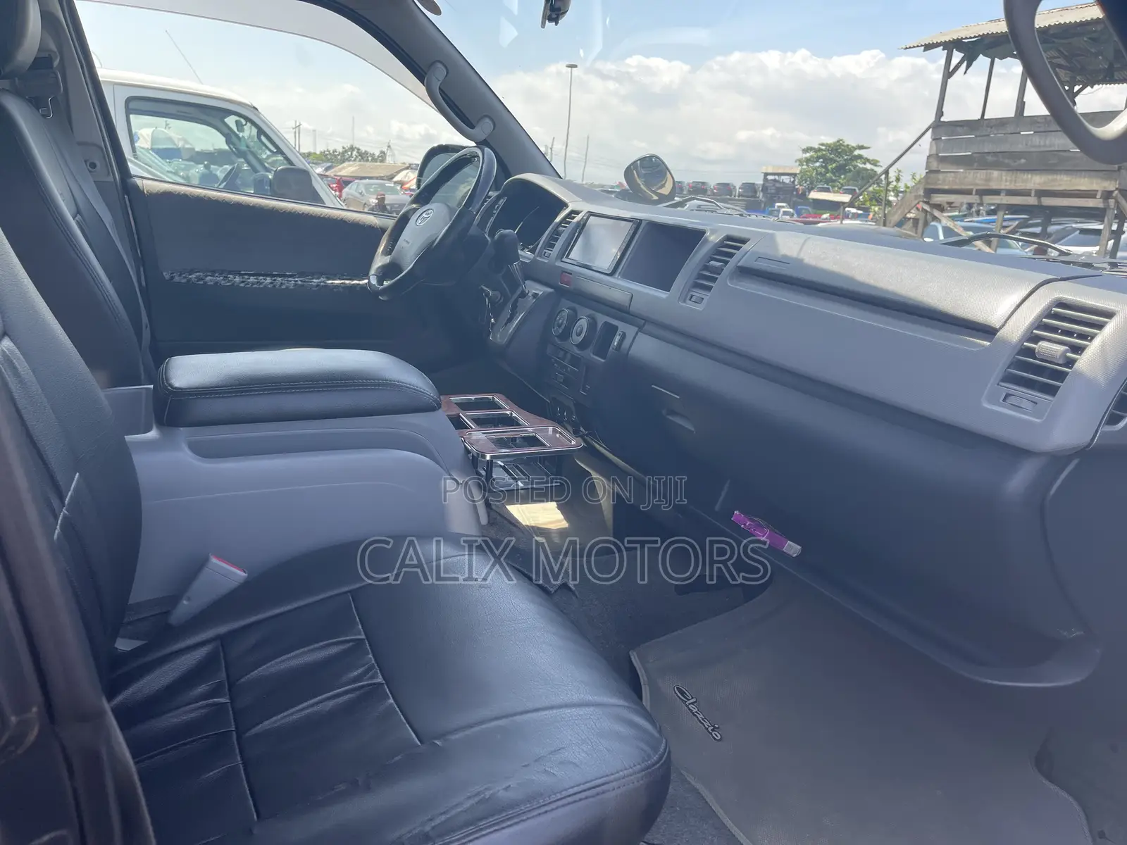 Toyota HiAce 2017 Grey