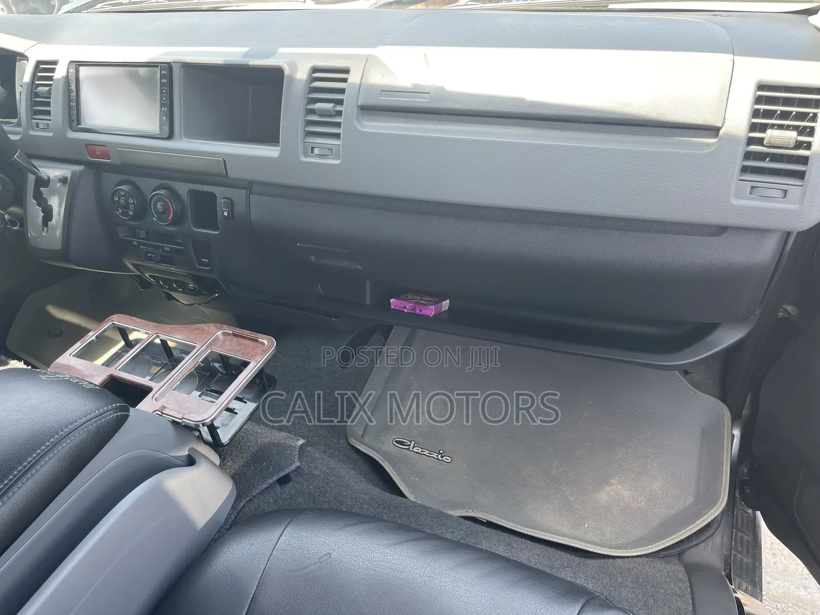 Toyota HiAce 2017 Grey