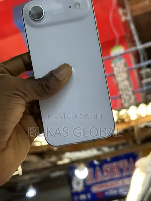 New Apple iPhone 17 256 GB White