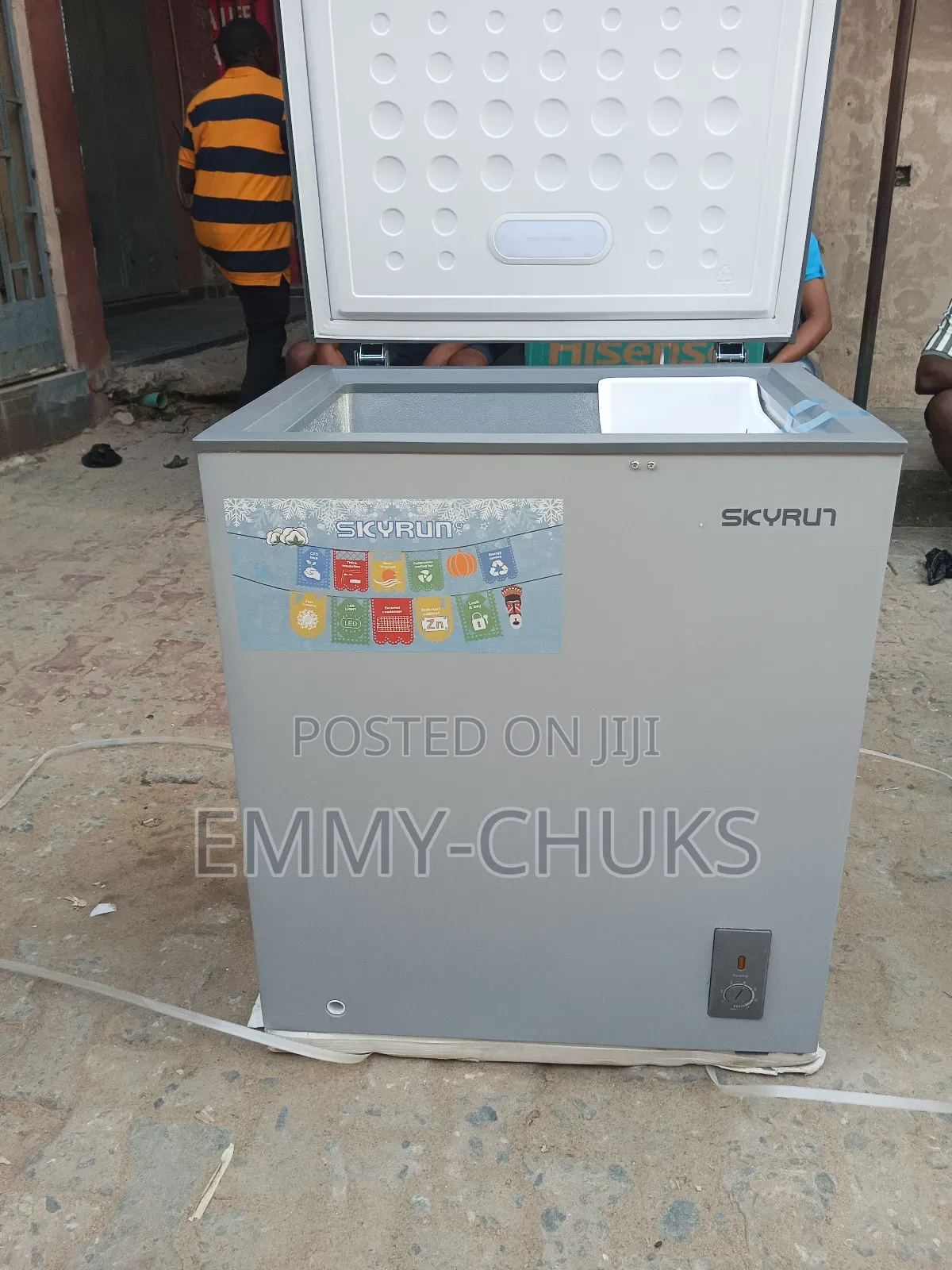 145l Skyrun Chest Freezer