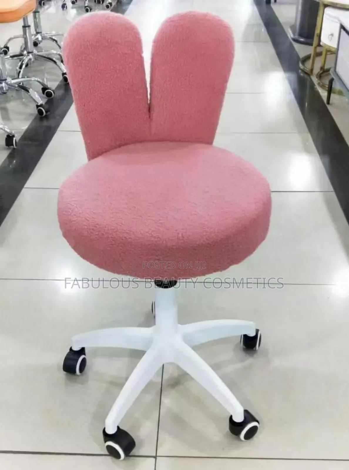 Deluxe Hydraulic Manicure Rolling Stool