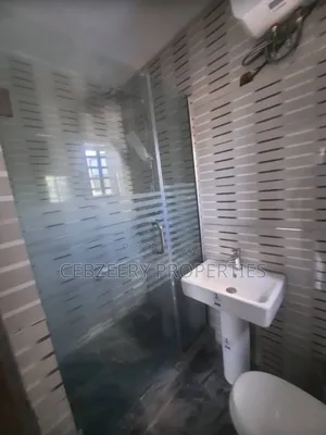 3bdrm Apartment in Ikeja GRA for rent