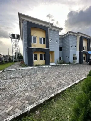 4bdrm Duplex in Durumi for sale