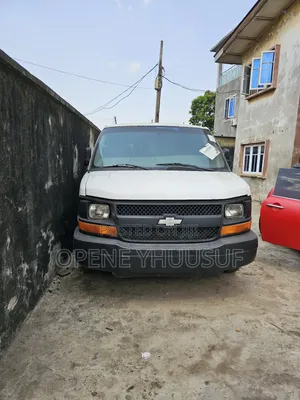 Chevrolet Chevy 2007 White