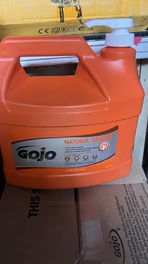 Gojo Natural* Orangetm Pumice Hand Cleaner 3.78 L