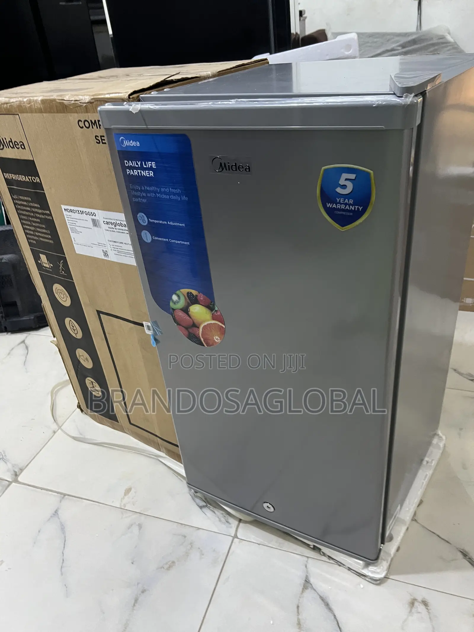 Midea Mdrd133fgg50 90l Single Door – Stylish Functional