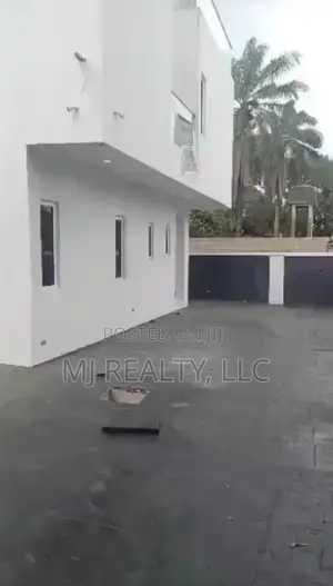 4bdrm Duplex in Adeniyi Jones for sale