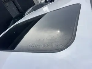 Toyota Camry SE 4dr Sedan (2.5L 4cyl 6A) 2012 White