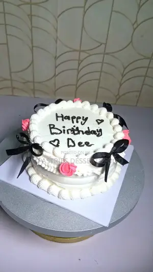 Size 6 Single Layer Vintage Cake – Chocolate Flavor