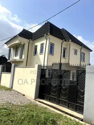 3bdrm Duplex in Ibadan for sale