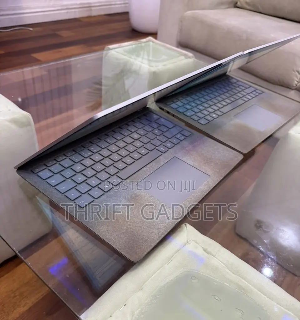 Laptop Microsoft Surface Laptop 8GB Intel Core i5 SSD 128GB