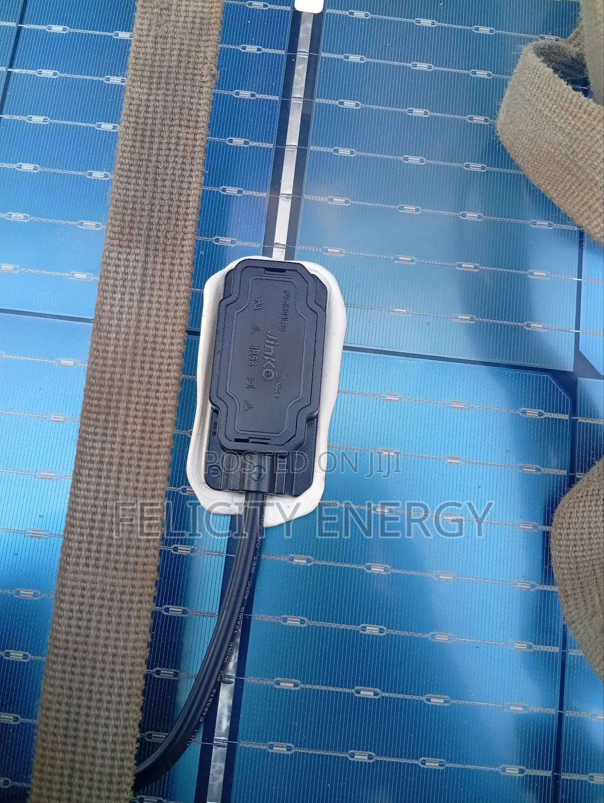 Jinko 625watt Solar Panel 144 Cells Halfcut//Mono