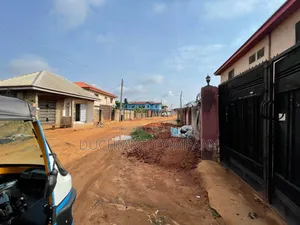 11bdrm Block of Flats in Close To Coker, Oshimili South for sale