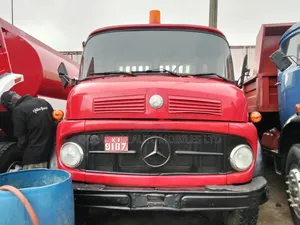 Mercedes 911 Truck