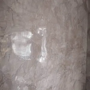 Stucco Mirror Wall Effect