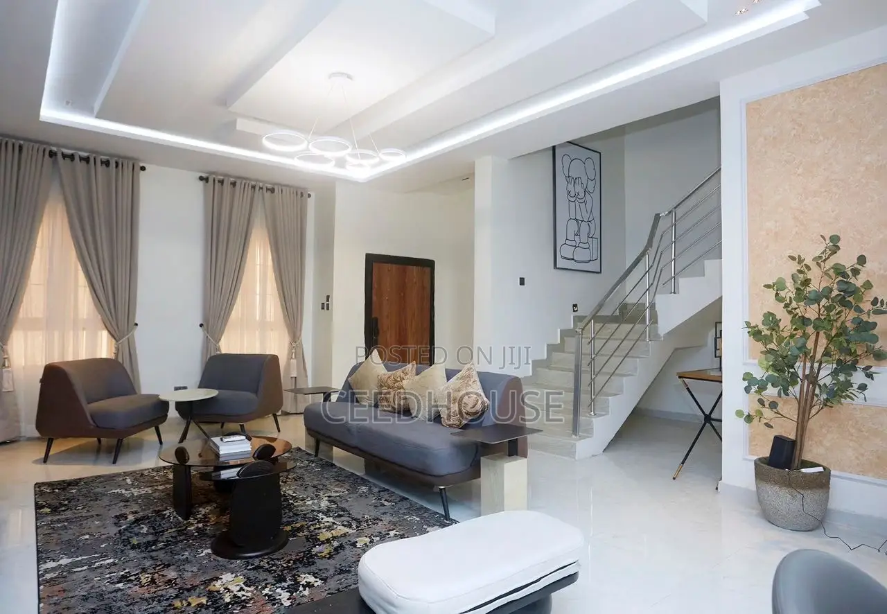 Luxurious 3 Bedroom Apartment