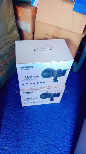 Sutefoto P100 RGB Studio Video Light With Light Stand