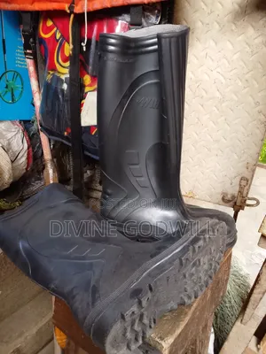 Black Non Safety Rainboot