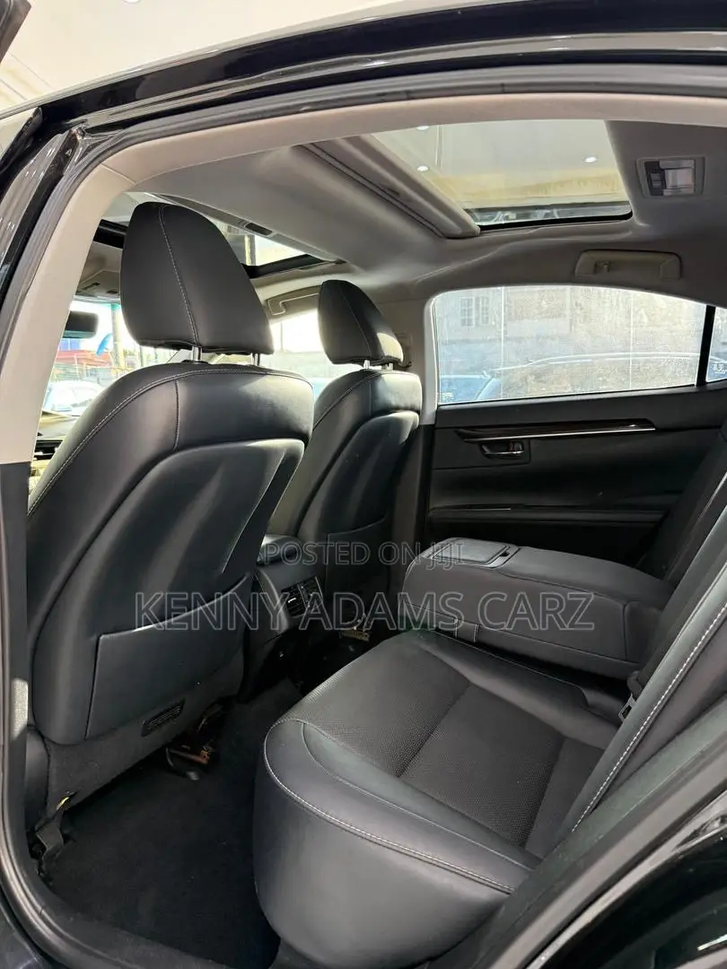 Lexus ES 2018 Black