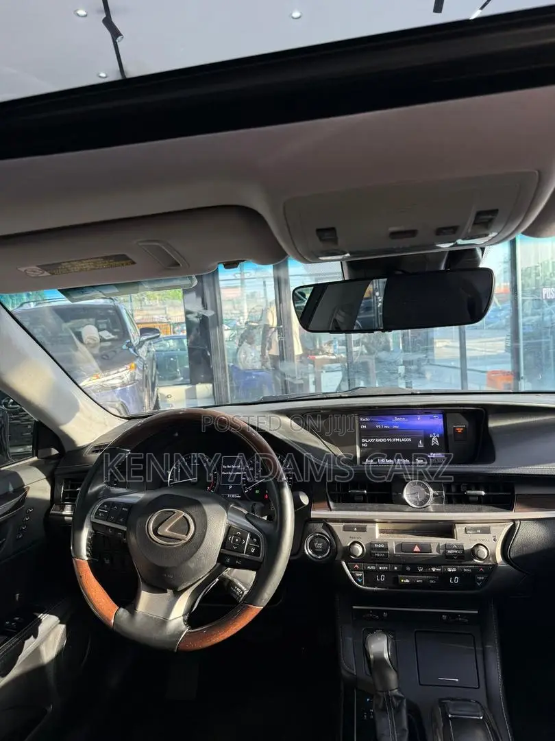 Lexus ES 2018 Black