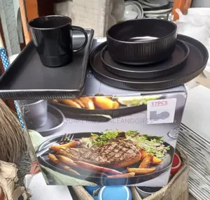 By 17 Melanin Plate Set