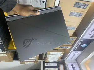 Laptop Asus ROG Zephyrus G16 16GB Intel Core I9 SSD 1T