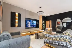 Luxurious 2 Bedroom Apartment With Snooker