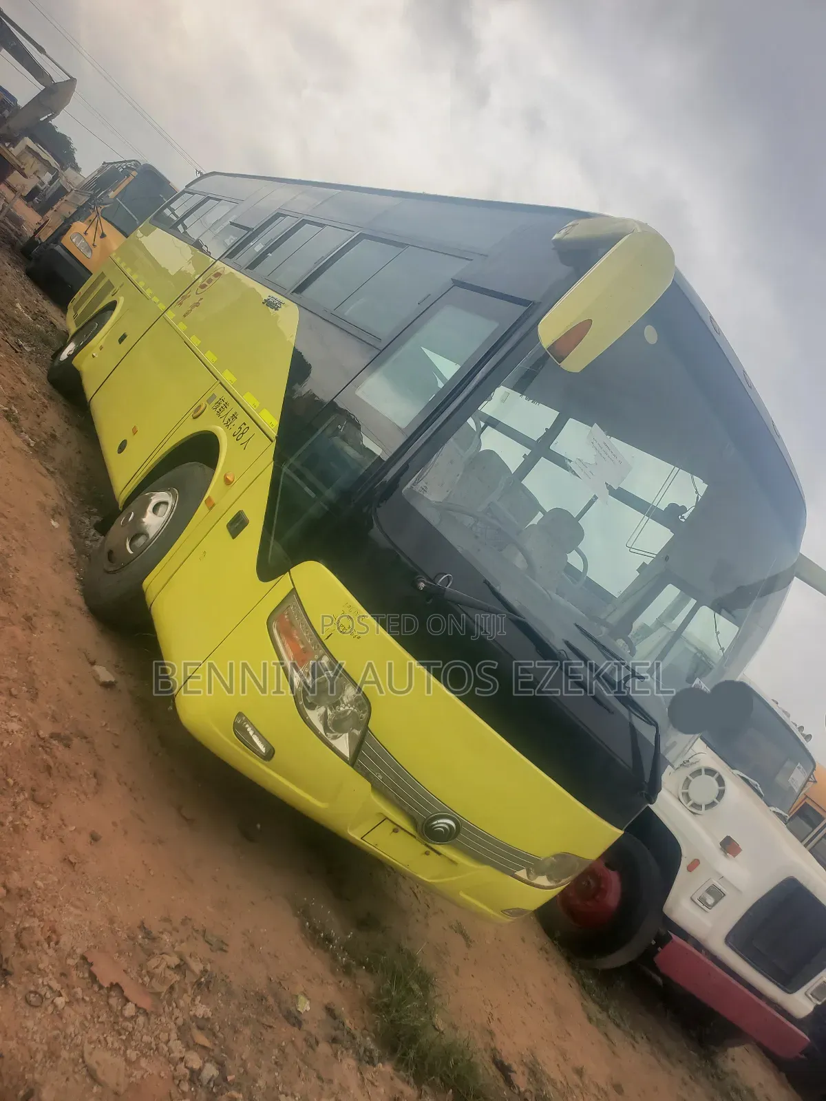 Yutong ZK6107H 2010 Yellow