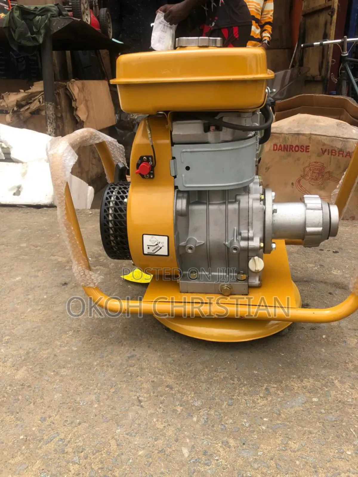 Danrose Vibrator Machine