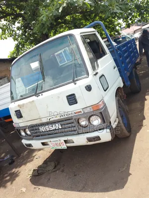 Nissan Cabstar 1999 Model First Body