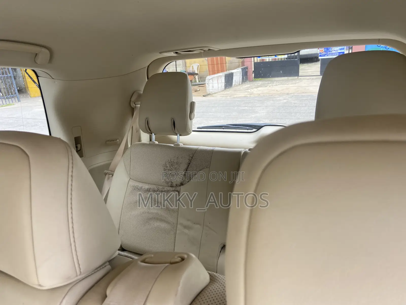 Lexus LX 570 AWD 2017 White