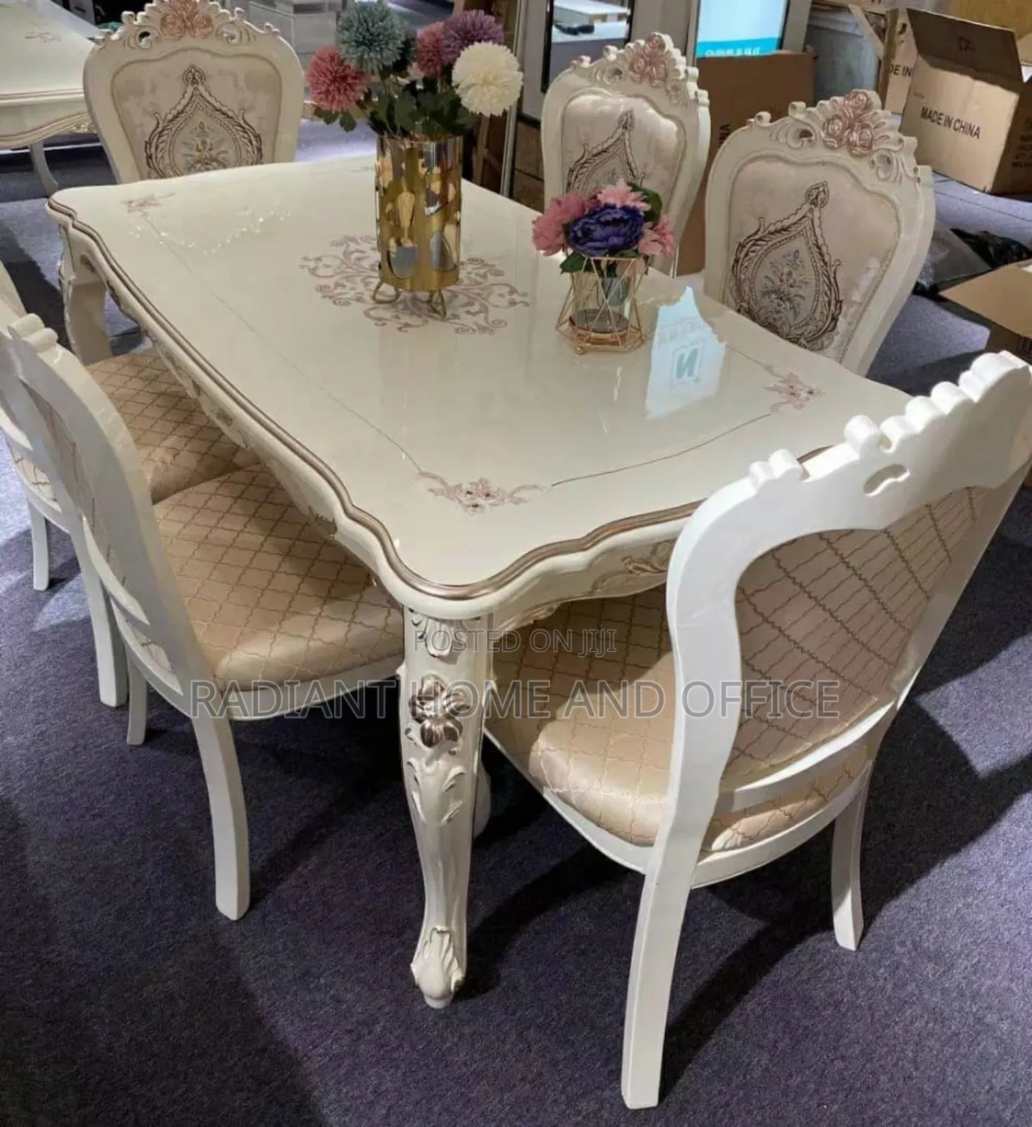 Royal Dinning by 6 Seaters