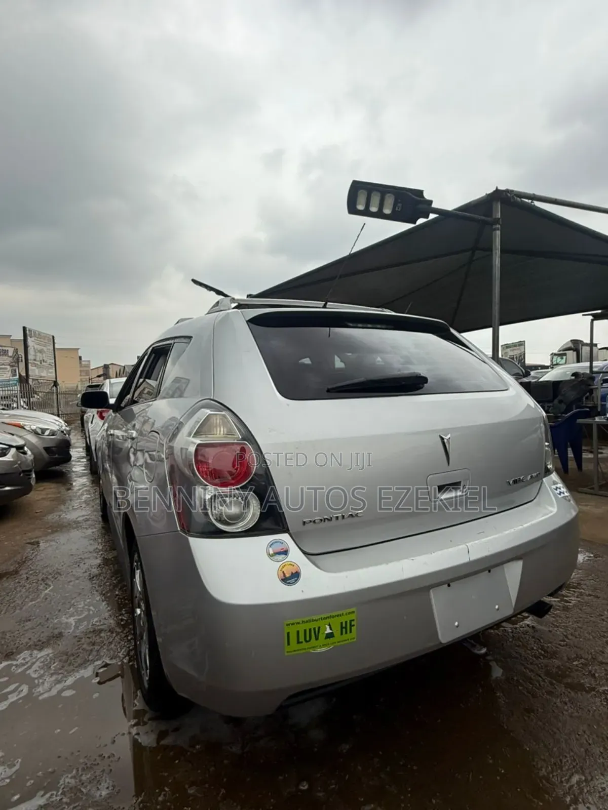 Pontiac Vibe 2010 Silver