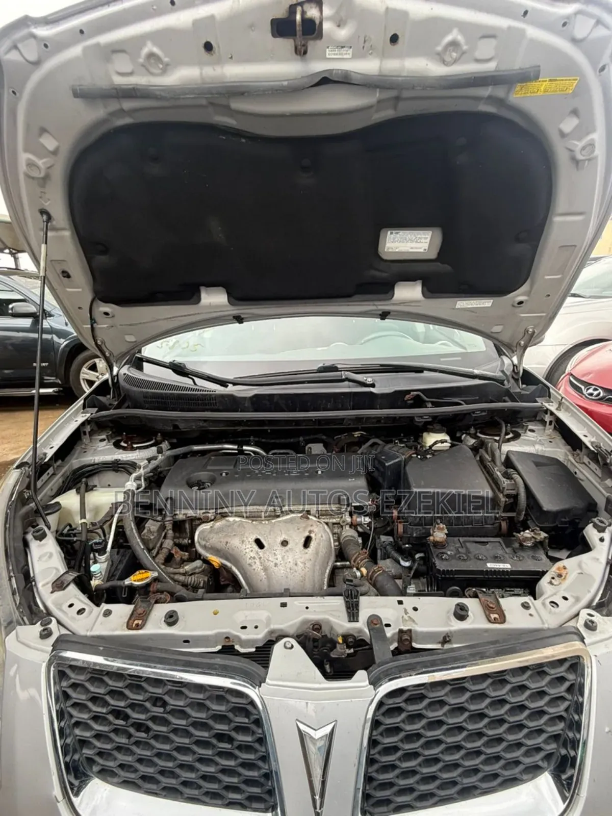 Pontiac Vibe 2010 Silver