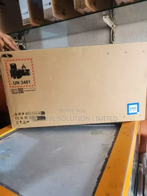 New Laptop HP 250 G7 4GB AMD Ryzen 5 SSD 500GB
