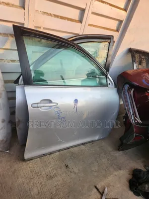 Toyota Highlander 2010 Model Complete Front Righ Door Available