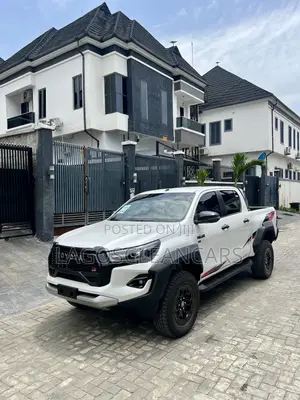 New Toyota Hilux 2025 White